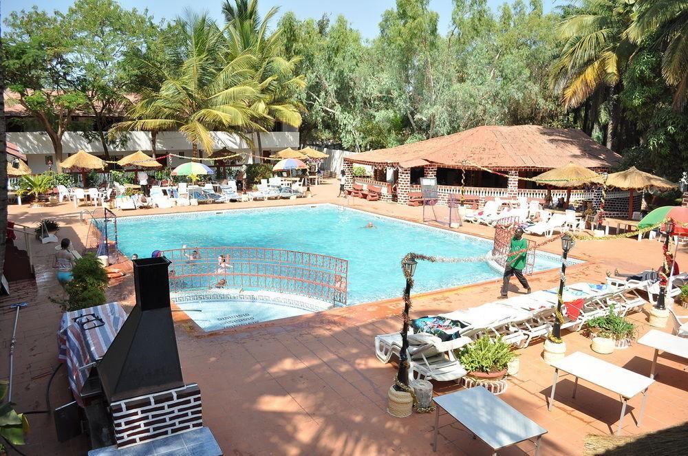 Badala Park Hotel Kotu Exterior foto