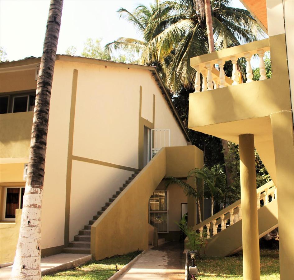 Badala Park Hotel Kotu Exterior foto
